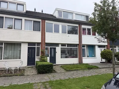 Eengezinswoning,Tussenwoning Mansholtstraat, Hoogezand